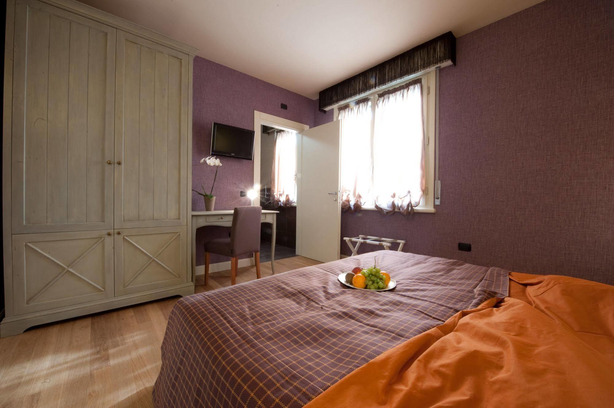 Hotel Locanda Stendhal Colorno Exterior photo